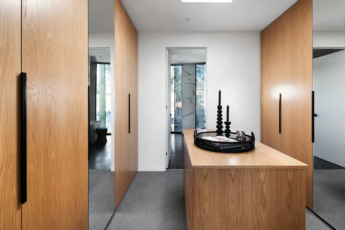 extension-1-walk-in